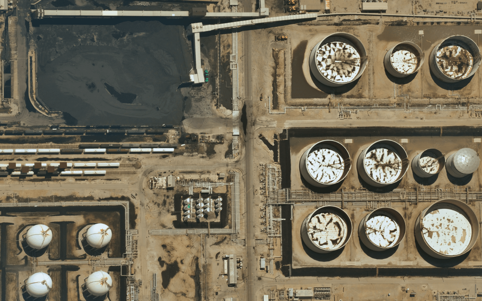 Near Space Labs’ ultra-high 10 cm optical imagery of the ExxonMobile Joliet Refinery in Illinois. 